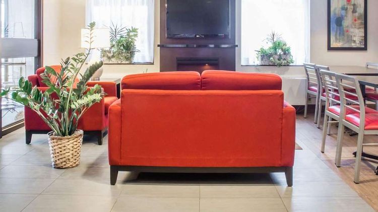 Comfort Inn Parry Sound Lobby