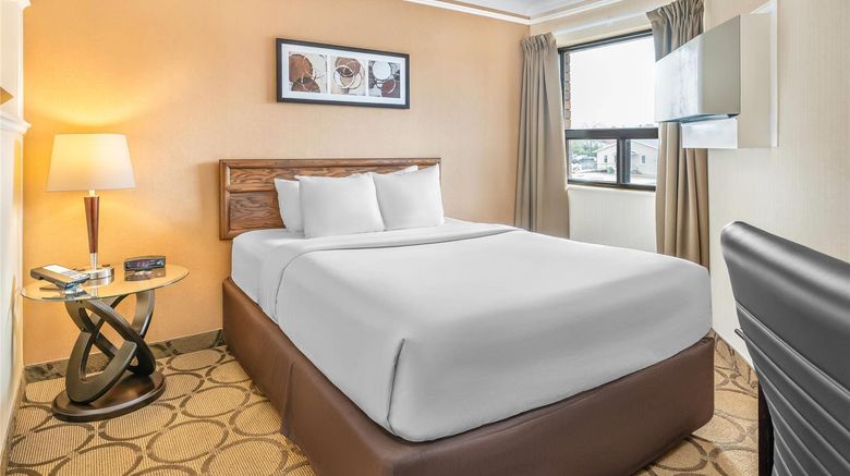 <b>Comfort Inn Pembroke Suite</b>. Images powered by <a href="https://iceportal.shijigroup.com/" title="IcePortal" target="_blank">IcePortal</a>.