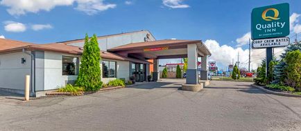 Quality Inn Exterior