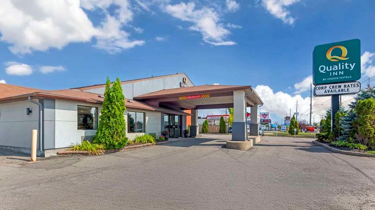 Quality Inn Exterior