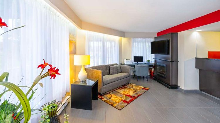 Comfort Inn Magnetic Hill Lobby