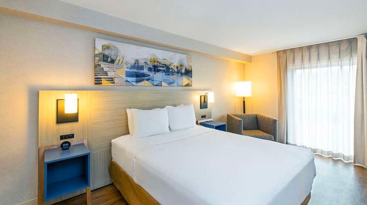 Comfort Inn Magnetic Hill Room