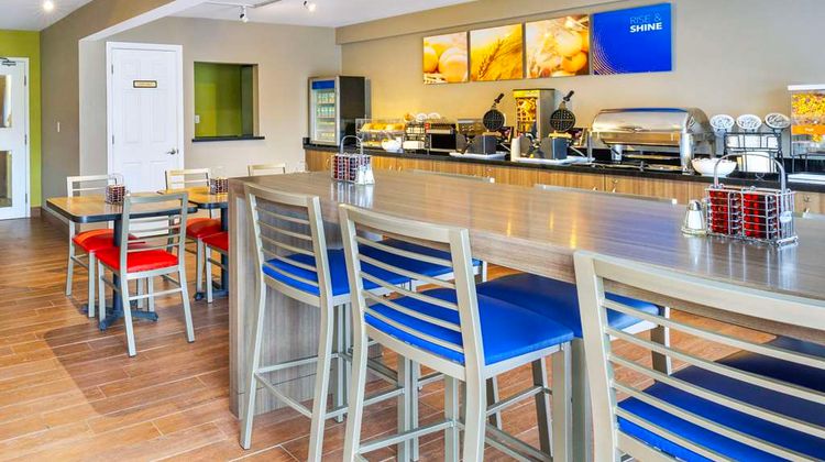 Comfort Inn Magnetic Hill Restaurant