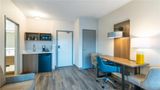 Comfort Suites London Room