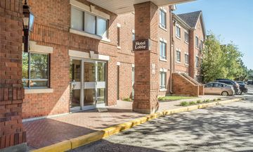 Comfort Suites London