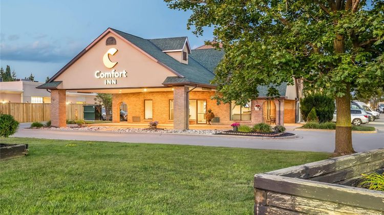 Comfort Inn London Exterior