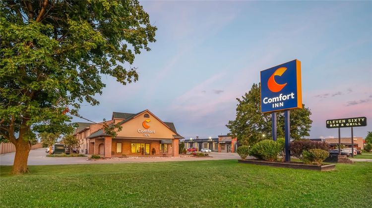 Comfort Inn London Exterior