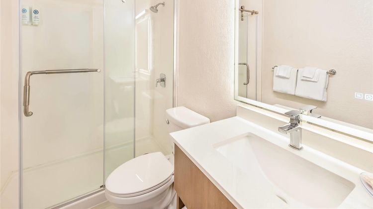Comfort Inn London Room