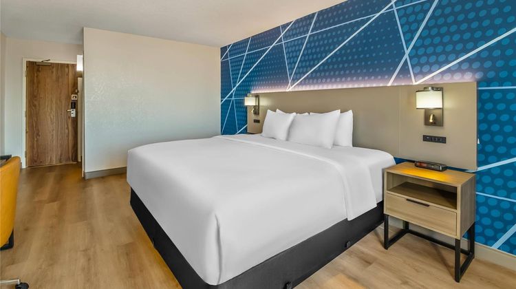 Comfort Inn London Room