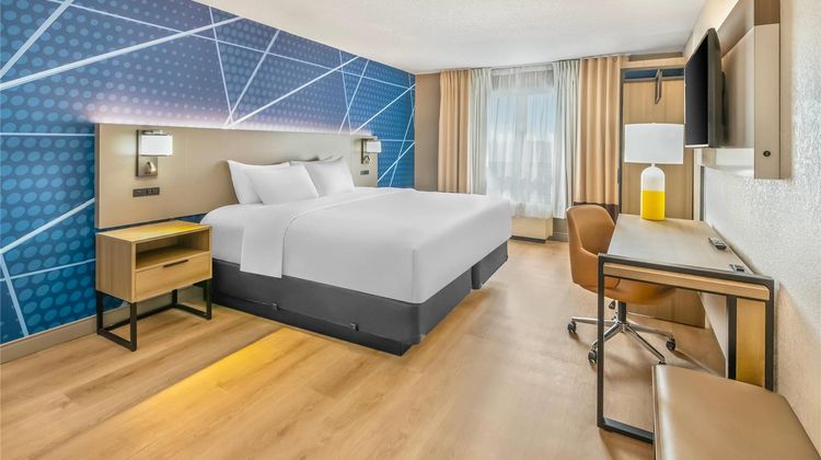 Comfort Inn London Room