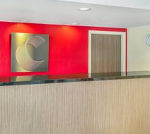 Comfort Inn London Lobby