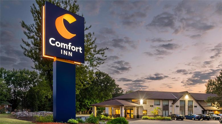 Comfort Inn Exterior. Images powered by <a href="https://iceportal.shijigroup.com" target="_blank" rel="noopener">Ice Portal</a>.