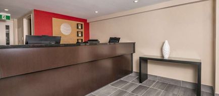 Comfort Inn - Ottawa Lobby