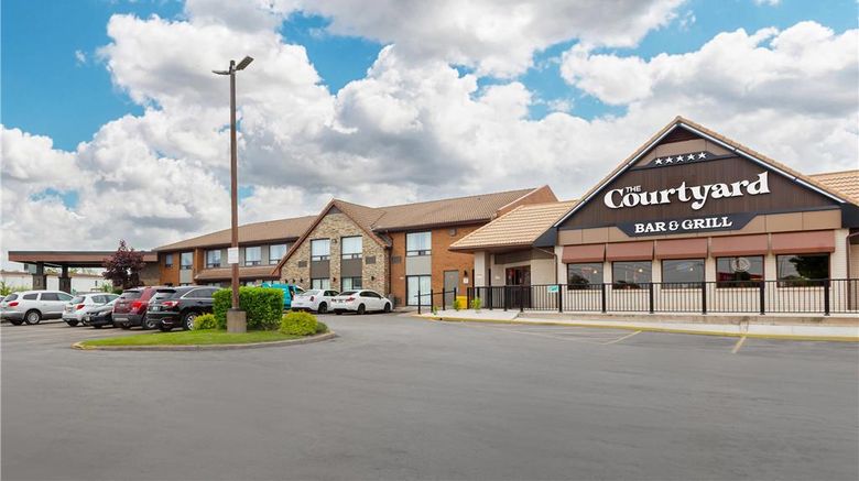 <b>Comfort Inn Exterior</b>. Images powered by <a href="https://iceportal.shijigroup.com/" title="IcePortal" target="_blank">IcePortal</a>.