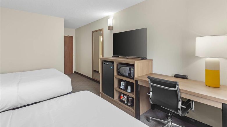 <b>Comfort Inn Room</b>. Images powered by <a href="https://iceportal.shijigroup.com/" title="IcePortal" target="_blank">IcePortal</a>.