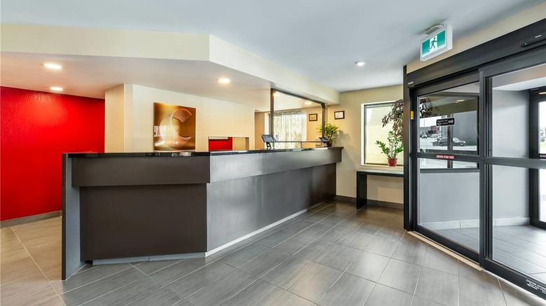 <b>Comfort Inn Sudbury Lobby</b>. Images powered by <a href="https://iceportal.shijigroup.com/" title="IcePortal" target="_blank">IcePortal</a>.