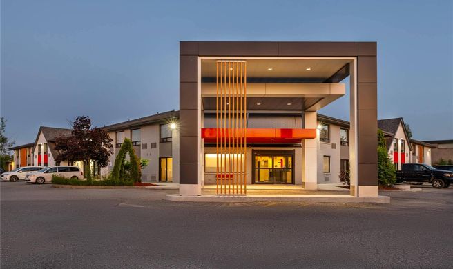 Comfort Inn Sudbury Exterior