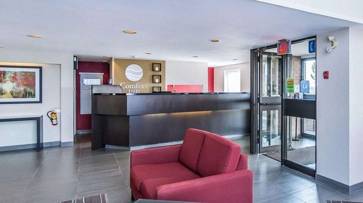 Comfort Inn Sudbury East Lobby