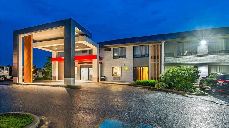 Comfort Inn Sudbury East Exterior