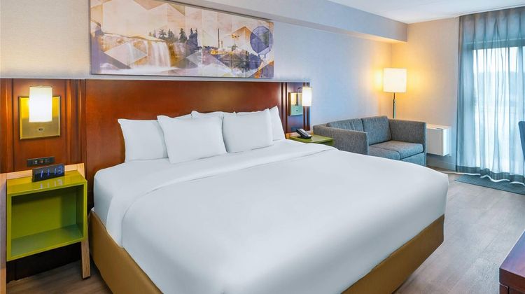 Comfort Inn Sudbury East Room