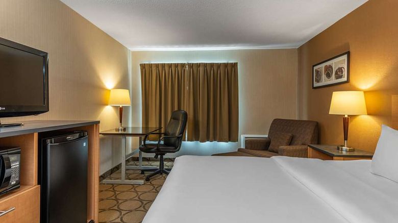 <b>Comfort Inn Timmins Room</b>. Images powered by <a href="https://iceportal.shijigroup.com/" title="IcePortal" target="_blank">IcePortal</a>.