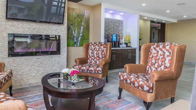 <b>Comfort Inn Lobby</b>. Images powered by <a href="https://iceportal.shijigroup.com/" title="IcePortal" target="_blank">IcePortal</a>.