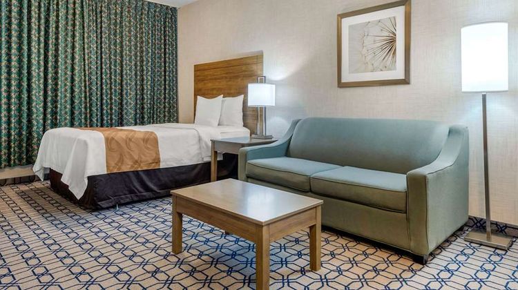 Quality Suites Suite