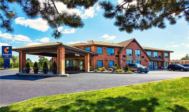 Comfort Inn Chicoutimi Saguenay Exterior