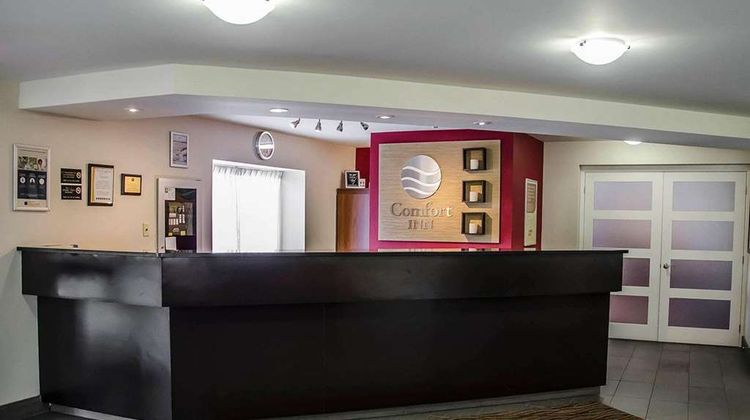 Comfort Inn South Shore Lobby