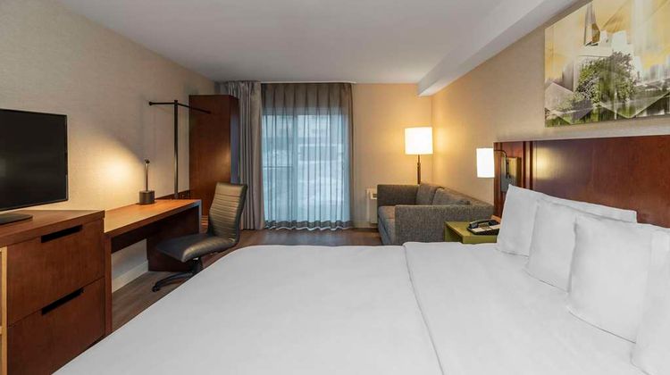 Comfort Inn Montreal South Brossard Room