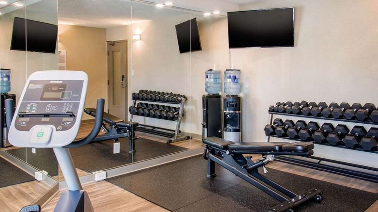 <b>Comfort Inn Health</b>. Images powered by <a href="https://iceportal.shijigroup.com/" title="IcePortal" target="_blank">IcePortal</a>.