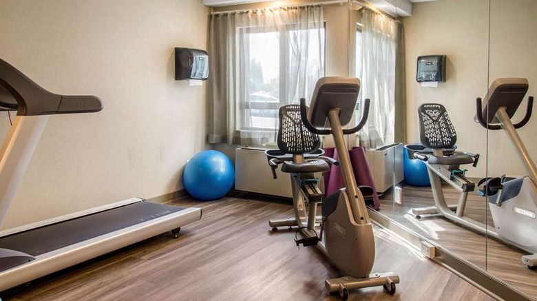 <b>Comfort Inn Health</b>. Images powered by <a href="https://iceportal.shijigroup.com/" title="IcePortal" target="_blank">IcePortal</a>.