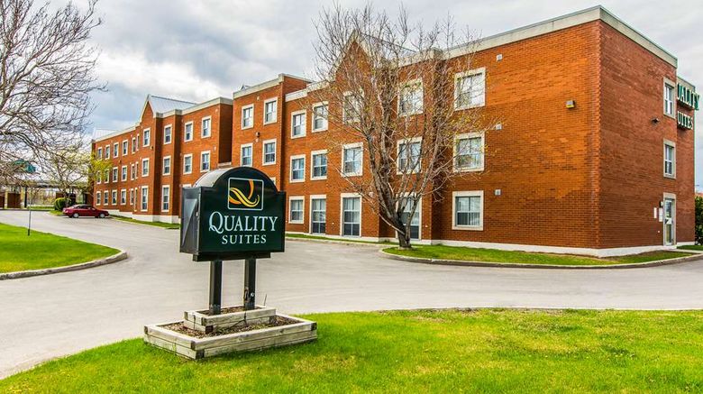 <b>Quality Suites Quebec Exterior</b>. Images powered by <a href="https://iceportal.shijigroup.com/" title="IcePortal" target="_blank">IcePortal</a>.