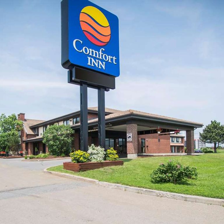 Comfort Inn Ancienne-Lorette - Quebec Airport