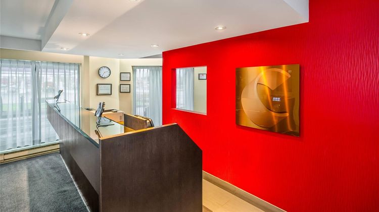 Comfort Inn Ancienne-Lorette - Quebec Airport Lobby