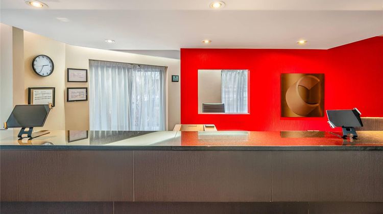 Comfort Inn Ancienne-Lorette - Quebec Airport Lobby