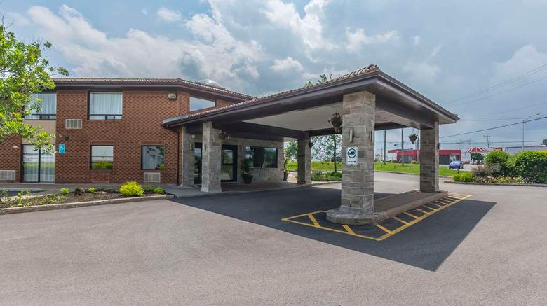 <b>Comfort Inn Levis Exterior</b>. Images powered by <a href="https://iceportal.shijigroup.com/" title="IcePortal" target="_blank">IcePortal</a>.