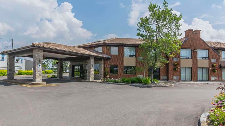 <b>Comfort Inn Levis Exterior</b>. Images powered by <a href="https://iceportal.shijigroup.com/" title="IcePortal" target="_blank">IcePortal</a>.