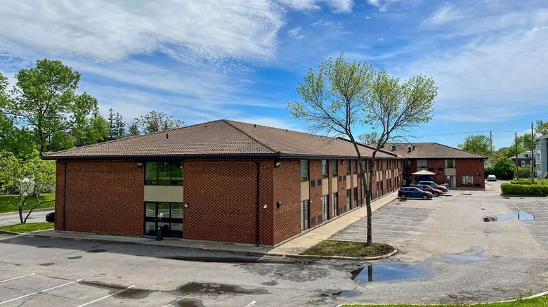 <b>Econo Lodge Airport Ste Foy Exterior</b>. Images powered by <a href="https://iceportal.shijigroup.com/" title="IcePortal" target="_blank">IcePortal</a>.