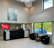 Econo Lodge Airport Ste Foy Lobby