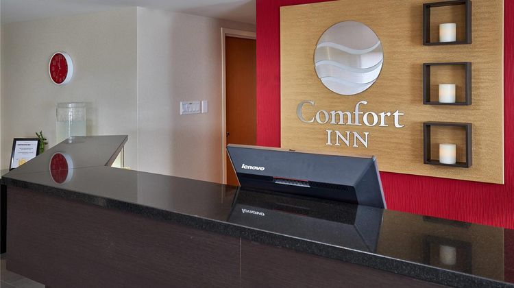 Comfort Inn Lobby