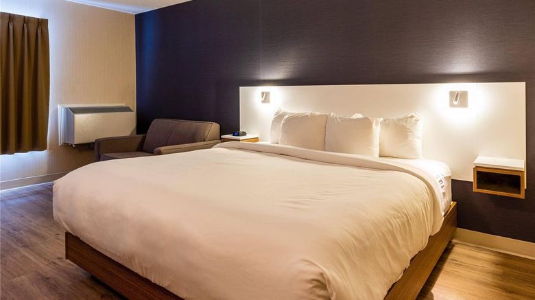 <b>Comfort Inn Room</b>. Images powered by <a href="https://iceportal.shijigroup.com/" title="IcePortal" target="_blank">IcePortal</a>.