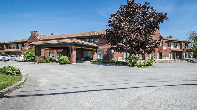 <b>Comfort Inn Sherbrooke - Estrie Exterior</b>. Images powered by <a href="https://iceportal.shijigroup.com/" title="IcePortal" target="_blank">IcePortal</a>.