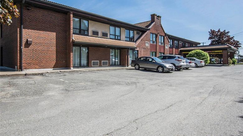 <b>Comfort Inn Sherbrooke - Estrie Exterior</b>. Images powered by <a href="https://iceportal.shijigroup.com/" title="IcePortal" target="_blank">IcePortal</a>.