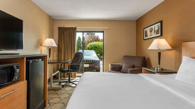 Comfort Inn Thetford Mines Room
