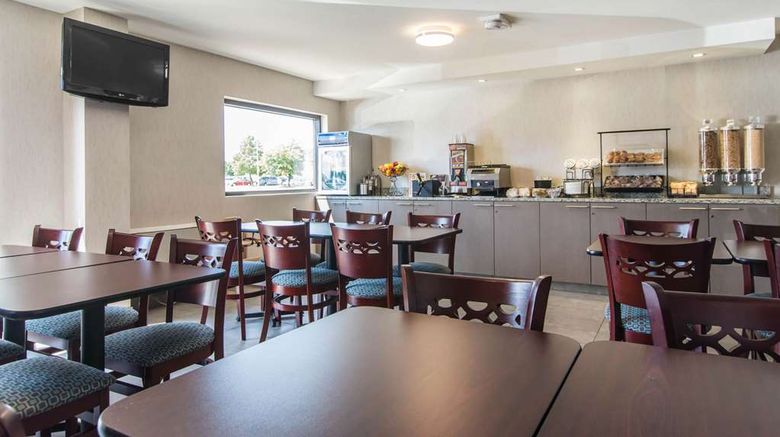 <b>Comfort Inn Restaurant</b>. Images powered by <a href="https://iceportal.shijigroup.com/" title="IcePortal" target="_blank">IcePortal</a>.