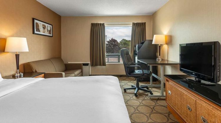 Comfort Inn Val-d Or Room