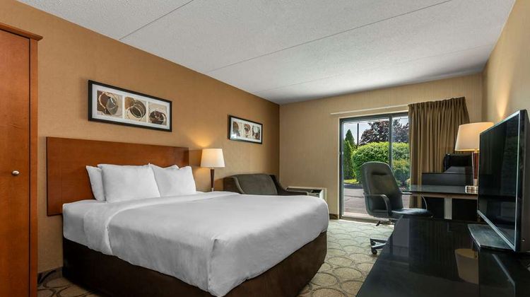 Comfort Inn Val-d Or Room