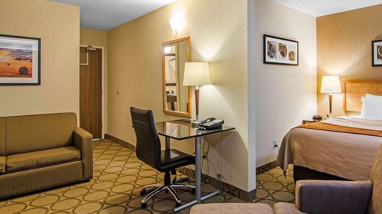 Comfort Inn Regina East Room