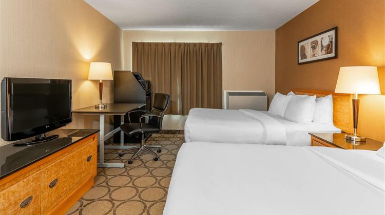 Comfort Inn Regina East Room